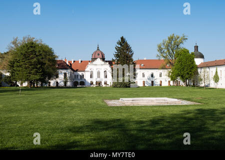 GODOLLO, Ungarn - 22. APRIL 2018: Der Königliche Palast in Godollo der bevorzugte Sommersitz der Habsburger Prinzessin Elizabeth und ihr Mann Franz Josep Stockfoto