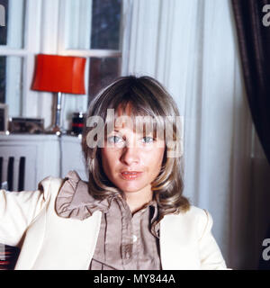 Prinzessin Angela von Hohenzollern nach der Scheidung von Prinz Ferfried in München, Deutschland 1975. Prinzessin Angela von Hohenzollern nach der Scheidung von Prinz Ferfried von Hohenzollern in München, Deutschland 1975. Stockfoto