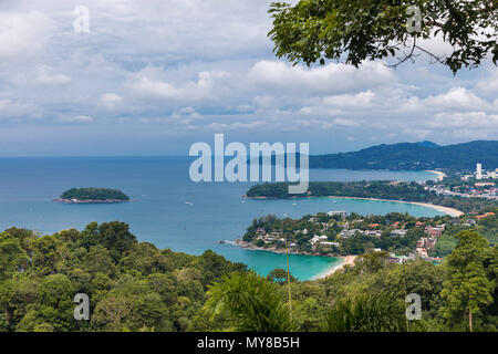 Kata Karon Aussichtspunkt auf der Insel Phuket, Thailand Stockfoto