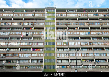 Sozialwohnungen in Süd- London, Großbritannien Stockfoto