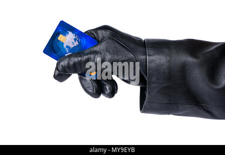 Dieb in der Hand mit der gestohlenen Kreditkarte auf weißem Hintergrund Stockfoto