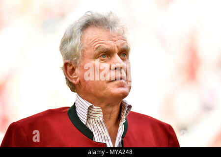 Der ehemalige Torwart Sepp Maier, FC Bayern München, Porträt, Allianz Arena, München, Bayern, Deutschland Stockfoto