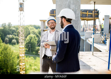Die Überwachung des Prozesses der Haus Bau Stockfoto