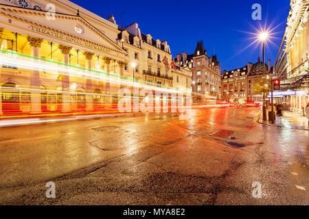 Haymarket Street und Theatre Royal in London, Vereinigtes Königreich Stockfoto