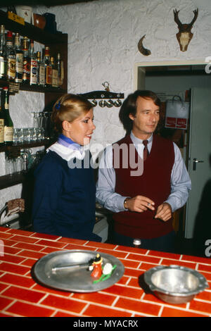 Michael Prinz von Preußen mit Ehefrau Brigitta, Deutschland 1981. Michael Prinz von Preußen Mit seiner Frau Brigitte, Deutschland 1981. Stockfoto