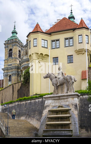 Martinsbrunnen Gut vor der Basilika St. Martin, Weingarten, Baden-Württemberg, Deutschland. Stockfoto