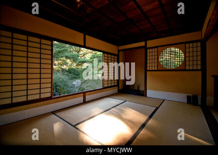 Japanische alten Teehaus und Royal Garden Stockfoto