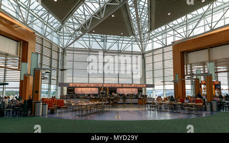 Portland, Oregon - 26. Mai 2018: Innenansicht des Portland International Airport Stockfoto