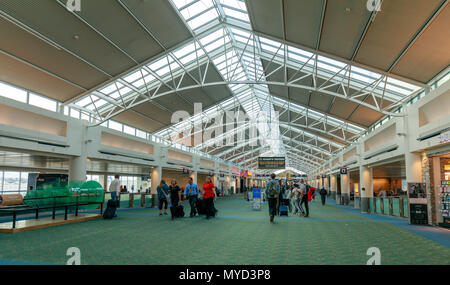 Portland, Oregon - 26. Mai 2018: Innenansicht des Portland International Airport Stockfoto