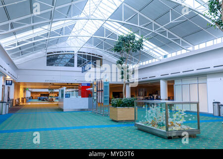 Portland, Oregon - 26. Mai 2018: Innenansicht des Portland International Airport Stockfoto