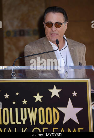 Ed Harris geehrt mit einem Stern auf dem Hollywood Walk of Fame in Los Angeles. Andy Garcia Andy Garcia Veranstaltung in Hollywood Leben - Kalifornien, Red Carpet Event, USA, Filmindustrie, Prominente, Fotografie, Bestof, Kunst, Kultur und Unterhaltung, Topix prominente Mode, Besten, Hollywood Leben, Event in Hollywood Leben - Kalifornien, Film Stars, TV Stars, Musik, Promis, Topix, Bestof, Kunst, Kultur und Unterhaltung, Fotografie, Anfrage tsuni@Gamma-USA.com, Kredit Tsuni/USA, ausgezeichnet mit einem Stern auf dem Hollywood Walk ofFame in Los Angeles, 2015 Stockfoto