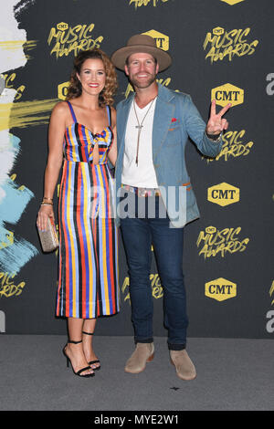 Nashville, TN, USA. 6. Juni, 2018. 06 Juni 2018 - Nashville, Tennessee - Drake Weiß, Alex Weiß. 2018 CMT Music Awards statt bei Bridgestone Arena. Foto: Laura Farr/AdMedia Credit: Laura Farr/AdMedia/ZUMA Draht/Alamy leben Nachrichten Stockfoto