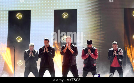Nashville, TN, USA. 6. Juni, 2018. 06 Juni 2018 - Nashville, Tennessee - Nick Carter, Howie Dorough, Brian Littrell, AJ McLean, Kevin Richardson, Backstreet Boys. 2018 CMT Music Awards statt bei Bridgestone Arena. Foto: Laura Farr/AdMedia Credit: Laura Farr/AdMedia/ZUMA Draht/Alamy leben Nachrichten Stockfoto