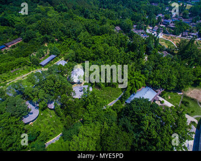 Chengdu Chengdu, China. 6. Juni, 2018. Chengdu, China, 6. Juni 2018: Die Daoming Dorf gut ist - für Bambus Kunst in Chengdu, Provinz Sichuan im Südwesten Chinas. Credit: SIPA Asien/ZUMA Draht/Alamy leben Nachrichten Stockfoto