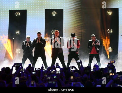 Nashville, TN, USA. 6. Juni, 2018. 06 Juni 2018 - Nashville, Tennessee - Nick Carter, Howie Dorough, Brian Littrell, AJ McLean und Kevin Richardson von Backstreet Boys. 2018 CMT Music Awards statt bei Bridgestone Arena. Foto: Laura Farr/AdMedia Credit: Laura Farr/AdMedia/ZUMA Draht/Alamy leben Nachrichten Stockfoto