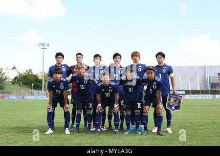 U21 U-21 Japan team Gruppe Line-up (JPN), Japan Spieler (obere Reihe - L bis R) Takehiro Tomiyasu, Louis Yamaguchi, Kyosuke Tagawa, Daiki Hashioka, Ko Itakura, Yuta Nakayama, (Untere Reihe - L bis R) Taishi Matsumoto, Tsukasa Morishima, Daiki Suga, Koji Miyoshi und Ryo Hatsuse für ein Foto des Teams vor dem 2018 Toulon Turnier Gruppe C Match zwischen U-21 Japan 3-2 U-19 Portugal in Stade Jules Ladoumegue in Marignane, Frankreich, 31. Mai 2018 dar. (Foto von Lba) Stockfoto