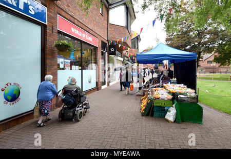 Salisbury, Wiltshire, UK. 7. Juni 2018. Allgemeine Ansichten des Maltings Einkaufszentrum, 2 Wochen nach der Wiedereröffnung der Öffentlichkeit nach der Vergiftung der Vergiftung von Sergej und Julia Skripal, Salisbury, Wiltshire Credit: Finnbarr Webster/Alamy leben Nachrichten Stockfoto