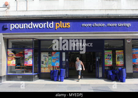 Newcastle upon Tyne, Großbritannien. 7. Juni 2018. Poundworld bereitet den Administratoren setzen rund 5.300 Arbeitsplätze in Gefahr und 355 Stores am gleichen Tag Kaufhauskette House of Fraser ernennen ist auf 31 Geschäfte, darunter Oxford Street schließen, die 6000 Arbeitsplätze. Newcastle upon Tyne, UK Credit: David Whinham/Alamy leben Nachrichten Stockfoto