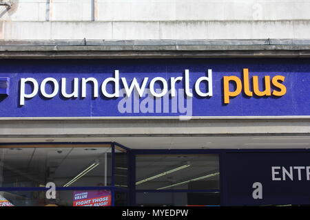 Newcastle upon Tyne, Großbritannien. 7. Juni 2018. Poundworld bereitet den Administratoren setzen rund 5.300 Arbeitsplätze in Gefahr und 355 Stores am gleichen Tag Kaufhauskette House of Fraser ernennen ist auf 31 Geschäfte, darunter Oxford Street schließen, die 6000 Arbeitsplätze. Newcastle upon Tyne, UK Credit: David Whinham/Alamy leben Nachrichten Stockfoto