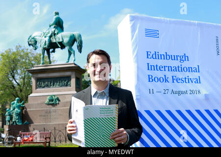 Edinburgh, Schottland. UK. Vom 7. Juni 2018. Drücken Sie Anruf das Programm Edinburgh International Book Festival 2018 in Charlotte Square Gardens zu starten. Im Bild: Nick Gerste, Direktor, Edinburgh International Book Festival. Pako Mera/Alamy leben Nachrichten Stockfoto