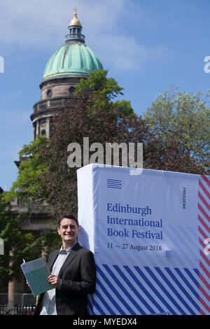 Edinburgh, Schottland. UK. Vom 7. Juni 2018. Drücken Sie Anruf das Programm Edinburgh International Book Festival 2018 in Charlotte Square Gardens zu starten. Im Bild: Nick Gerste, Direktor, Edinburgh International Book Festival. Pako Mera/Alamy leben Nachrichten Stockfoto