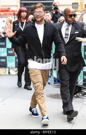 New York, USA. 7 Jun, 2018. Puerto Rican Sänger Ricky Martin ist im Viertel Soho auf der Insel Manhattan in New York in den Vereinigten Staaten dieses Donnerstag Nachmittag gesehen. (Foto: WILLIAM VOLCOV/BRASILIEN FOTO PRESSE) Credit: Brasilien Foto Presse/Alamy Live News Credit: Brasilien Foto Presse/Alamy leben Nachrichten Stockfoto