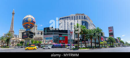 Las Vegas, Nevada - 27. Mai 2018: Las Vegas Strip vor der berühmten Hotel Paris und das Hotel Planet Hollywood Las Vegas, Nevada Stockfoto