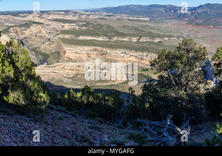 Blick auf Steamboat Rock und Jenny Lind Rock im Dinosaur National Park, Colorado. Stockfoto