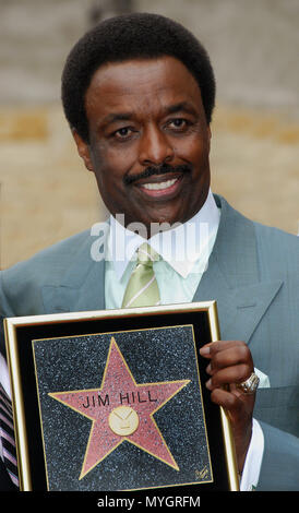 Jim Hill Star Hollywood Walk of Fame in Los Angeles. Mai 9, 2006. - 01 HillJim Star 012.jpg 01 HillJim Star 012 Veranstaltung in Hollywood Leben - Kalifornien, Red Carpet Event, USA, Filmindustrie, Prominente, Fotografie, Bestof, Kunst, Kultur und Unterhaltung, Topix prominente Mode, Besten, Hollywood Leben, Event in Hollywood Leben - Kalifornien, Film Stars, TV Stars, Musik, Promis, Topix, Bestof, Kunst, Kultur und Unterhaltung, Fotografie, Anfrage tsuni@Gamma-USA.com, Kredit Tsuni/USA, ausgezeichnet mit einem Stern auf dem Hollywood Walk ofFame in Los Angeles, 200 Stockfoto