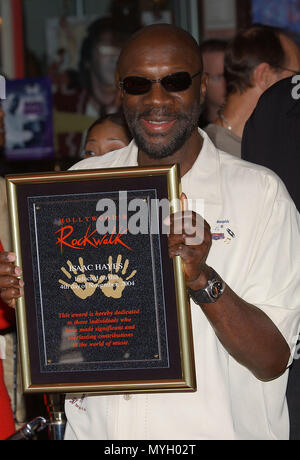 Isaac Hayes war in die Hollywood Rockwalk im Guitar Center in Los Angeles eingesetzt. November 4, 2004. - 10 - HayesIsaac017.jpg 10-HayesIsaac 017 Veranstaltung in Hollywood Leben - Kalifornien, Red Carpet Event, USA, Filmindustrie, Prominente, Fotografie, Bestof, Kunst, Kultur und Unterhaltung, Topix prominente Mode, Besten, Hollywood Leben, Event in Hollywood Leben - Kalifornien, Film Stars, TV Stars, Musik, Promis, Topix, Bestof, Kunst, Kultur und Unterhaltung, Fotografie, Anfrage tsuni@Gamma-USA.com, Kredit Tsuni/USA, ausgezeichnet mit einem Stern auf der Hollyw Stockfoto