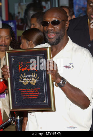 Isaac Hayes war in die Hollywood Rockwalk im Guitar Center in Los Angeles eingesetzt. November 4, 2004. - HayesIsaac016. jpgHayesIsaac 016 Veranstaltung in Hollywood Leben - Kalifornien, Red Carpet Event, USA, Filmindustrie, Prominente, Fotografie, Bestof, Kunst, Kultur und Unterhaltung, Topix prominente Mode, Besten, Hollywood Leben, Event in Hollywood Leben - Kalifornien, Film Stars, TV Stars, Musik, Promis, Topix, Bestof, Kunst, Kultur und Unterhaltung, Fotografie, Anfrage tsuni@Gamma-USA.com, Kredit Tsuni/USA, geehrt mit Hand- und Fußabdruck in der Stockfoto