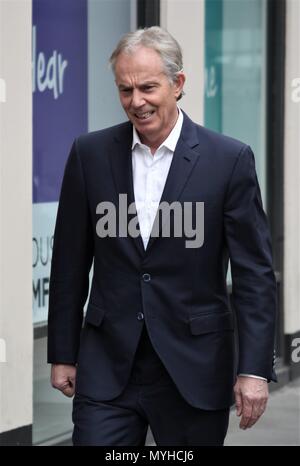 London, UK, 23. Februar 2018: * exklusive Inhalte * Tony Blair, der ehemalige britische Premierminister bei den BBC-Studios in London gesehen Stockfoto