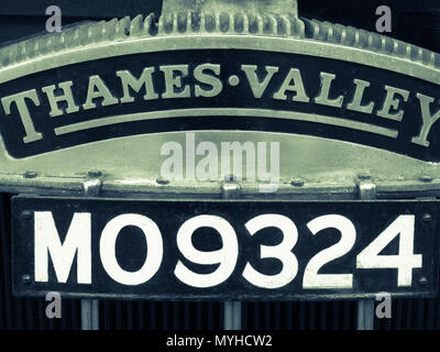 Thames Valley Traktion, Vintage Retro, Thames Valley Busse, Reading, Berkshire, England, UK, GB. Stockfoto