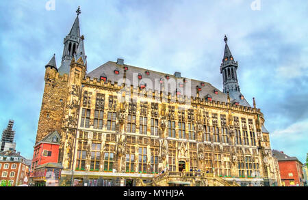 Aachener Rathaus, das Rathaus von Aachen, im gotischen Stil erbaut. Deutschland Stockfoto