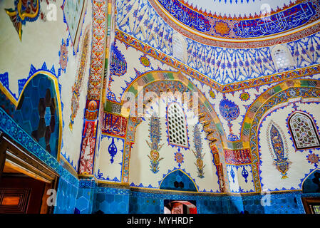 Innenraum der shahzada, Prinz Cem Grab, mausoleum am Muradiye Complex oder Komplexe von Sultan Murad II. in Bursa, Türkei. 20. Mai 2018 Stockfoto