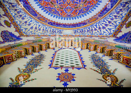 Innenraum der shahzada, Prinz Cem Grab, mausoleum am Muradiye Complex oder Komplexe von Sultan Murad II. in Bursa, Türkei. 20. Mai 2018 Stockfoto