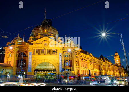 Der Bahnhof Flinders Street, Melbourne, Australien Stockfoto