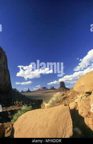 Historische Felsbrocken 1992 NORDEN FENSTER Monument Valley Navajo Tribal Park UTAH ARIZONA USA Stockfoto