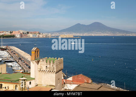 Blick über die Bucht von Neapel und den Vesuv von Posillipo, Neapel, Kampanien, Italien, Europa Stockfoto