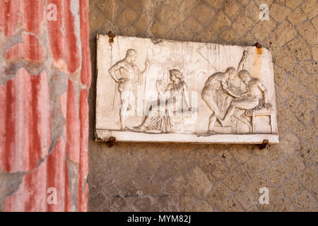 Entlastung des Telephos (Sohn des Herkules den mythischen Gründer der Stadt) im Haus der Erleichterung des Telephos in Herculaneum, Ercolano, Neapel, Kampanien, ICH Stockfoto