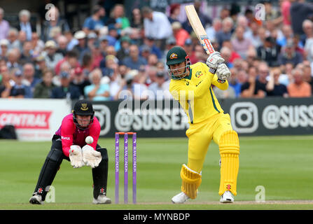 Australiens Marcus Stoinis in schlagende Aktion während der Tour Match an der 1. zentralen County Boden, Hove. Stockfoto