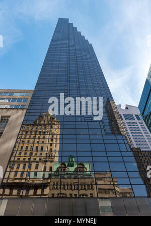 Trump Tower Gebäude an der Fifth Avenue in Midtown Manhattan, New York City, USA Stockfoto
