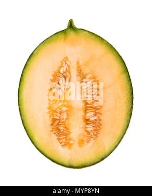 Frische Melone Melone in Scheiben geschnitten in der Hälfte auf weißem Hintergrund Stockfoto