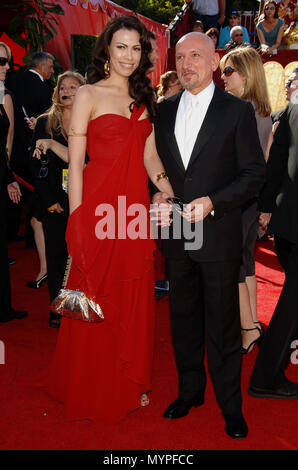 Ben Kingsley in der auf der 58 Emmys Awards im Shrine Auditorium in Los Angeles. 27. August 2006. in voller Länge 05 KingleyBen   067 Veranstaltung in Hollywood Leben - Kalifornien, Red Carpet Event, USA, Filmindustrie, Prominente, Fotografie, Bestof, Kunst, Kultur und Unterhaltung, prominente Mode, Besten, Hollywood Leben, Event in Hollywood Leben - Kalifornien, Roter Teppich und backstage, Musik Prominente, Topix, Paar, Familie (Mann und Frau) und Kids - Kinder, Brüder und Schwestern anfrage tsuni@Gamma-USA.com, Kredit Tsuni/USA, 2006 bis 2009 Stockfoto