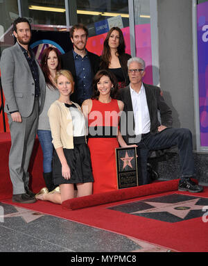 Mary Steenburgen Ted Danson Kinder 10 - Mary Steenburgen geehrt mit einem Stern auf dem Hollywood Walk of Fame in Los Angeles. 10 Mary Steenburgen Ted Danson Kinder 10 Veranstaltung in Hollywood Leben - Kalifornien, Red Carpet Event, USA, Filmindustrie, Prominente, Fotografie, Bestof, Kunst, Kultur und Unterhaltung, prominente Mode, Besten, Hollywood Leben, Event in Hollywood Leben - Kalifornien, Roter Teppich und backstage, Musik Prominente, Topix, Paar, Familie (Mann und Frau) und Kids - Kinder, Brüder und Schwestern anfrage tsuni@Gamma-USA.com, Kredit Tsuni/USA, 2006 20. Stockfoto