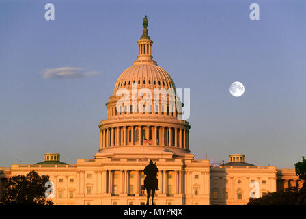 Historische Kuppel 1992 UNITED STATES CAPITOL BUILDING ULYSSES GRANT STATUE WASHINGTON DC USA Stockfoto