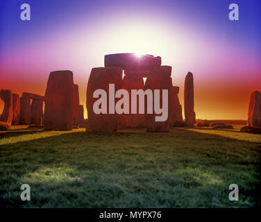 1992 historische Stonehenge STANDING STONE RUINEN SALISBURY WILTSHIRE ENGLAND GROSSBRITANNIEN Stockfoto