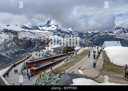 Gornergrat am Ende der Fahrt mit dem Zug von Zermatt, Schweiz, in den Alpen Stockfoto