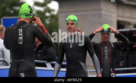 Team Großbritannien Jonathan Brownlee während der Accenture 2018 World Triathlon Mixed Staffel Ereignis in Nottingham. Stockfoto