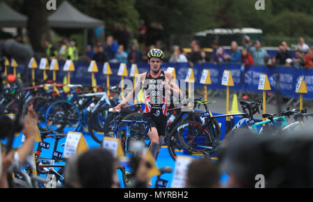 Team Großbritannien Jonathan Brownlee während der Accenture 2018 World Triathlon Mixed Staffel Ereignis in Nottingham. Stockfoto